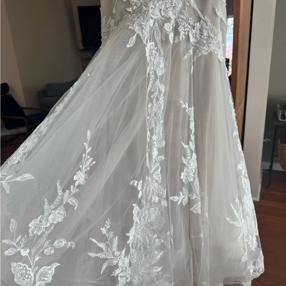Essence of Australia wedding dress size 10 - Picture 8 of 10